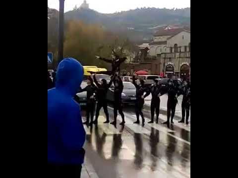 Грузинские пешеходы: видео